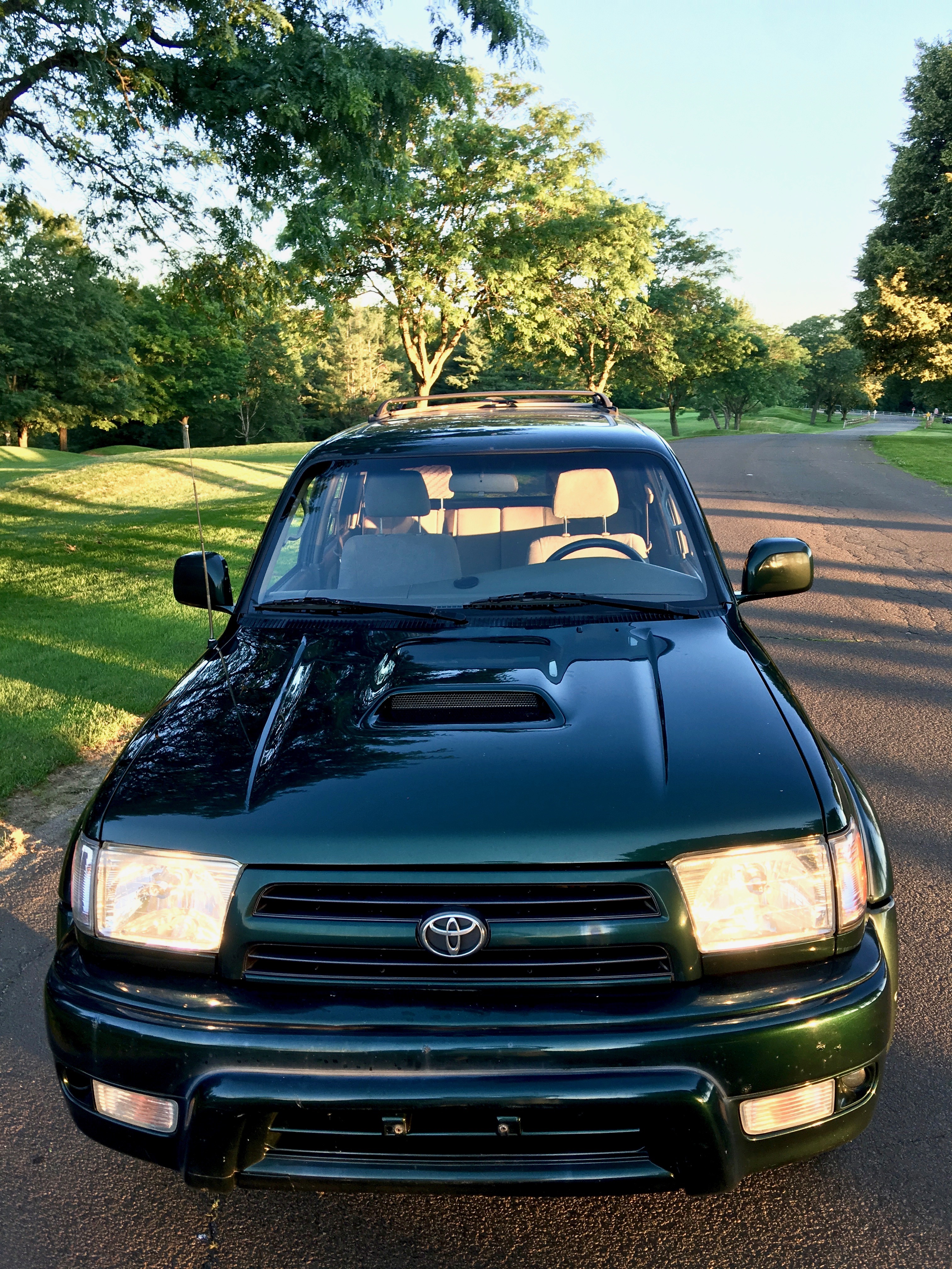 2000 Toyota 4Runner 3.4L V6 4WD 5 Speed Manual 129K - 3rd Gen - Our Pro Recon - New Clutch, Timing Belt and Waterpump, New Valve Cover Gaskets, New Spark Plugs, New Alternator, New Radiator, New Muffler and Tailpipe, New Rear Coil Springs, New Rear Shocks, New Brakes, New Tires, Frame Descaling, Applied Rust Converter Rust Mort, Sealed Frame with Fluid Film, New Bumpers - Beautiful Engine - has No Leaks — photo 19